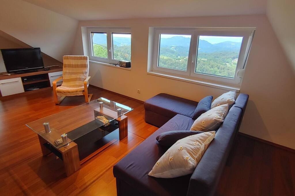 Vikend Hisa Vrhe Villa Senovo Exteriör bild