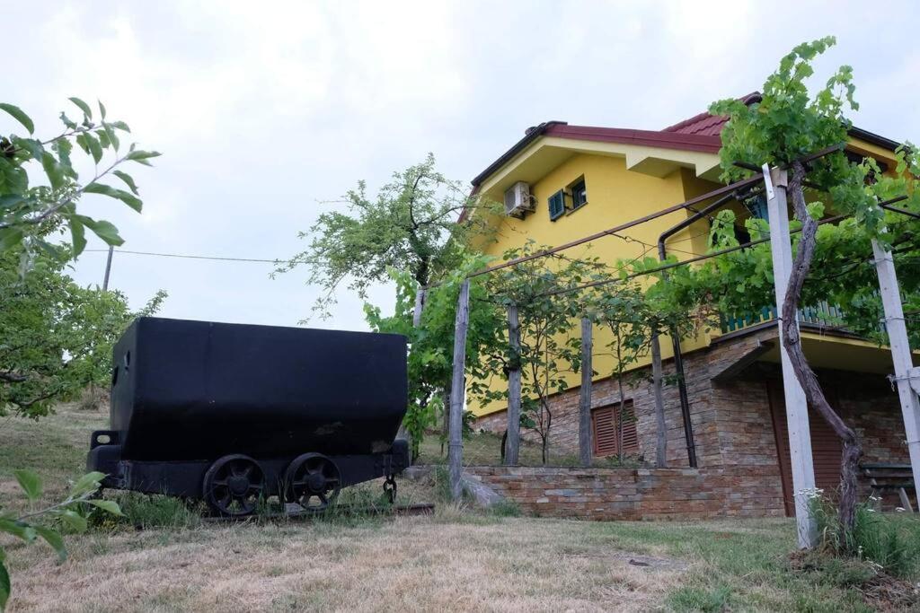 Vikend Hisa Vrhe Villa Senovo Exteriör bild