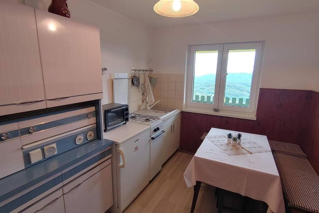 Vikend Hisa Vrhe Villa Senovo Exteriör bild
